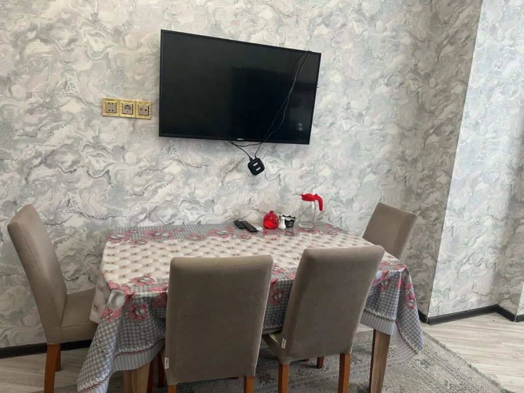 Kirayə verilir 3 otaqlı mənzil 95 m²