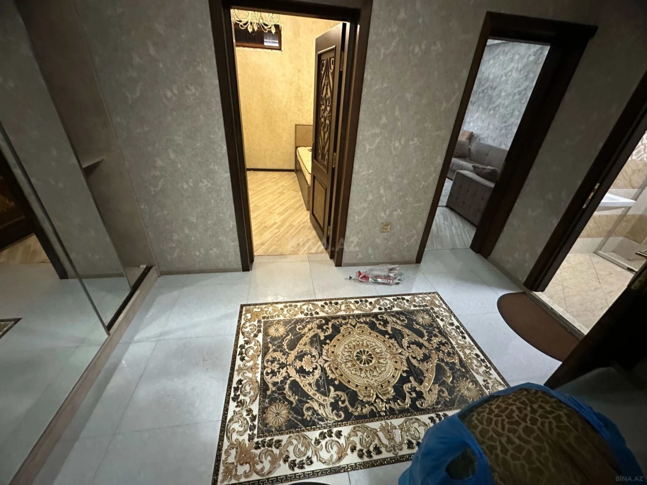 Kirayə verilir 3 otaqlı mənzil 95 m²