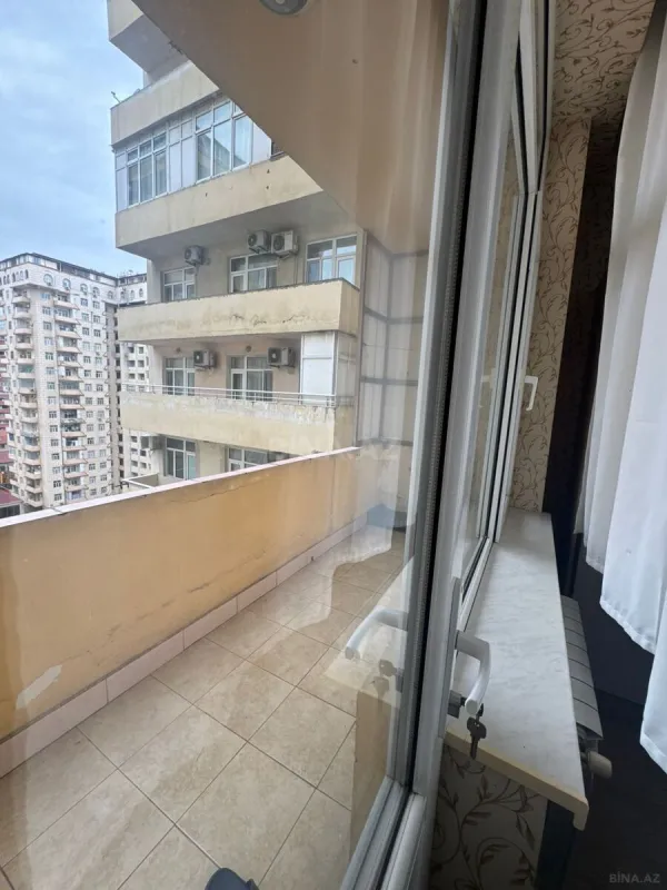 Satılır 2 otaqlı mənzil 70 m²