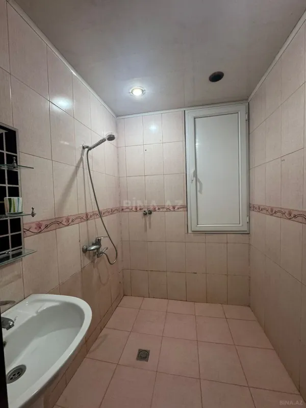 Satılır 2 otaqlı mənzil 70 m²