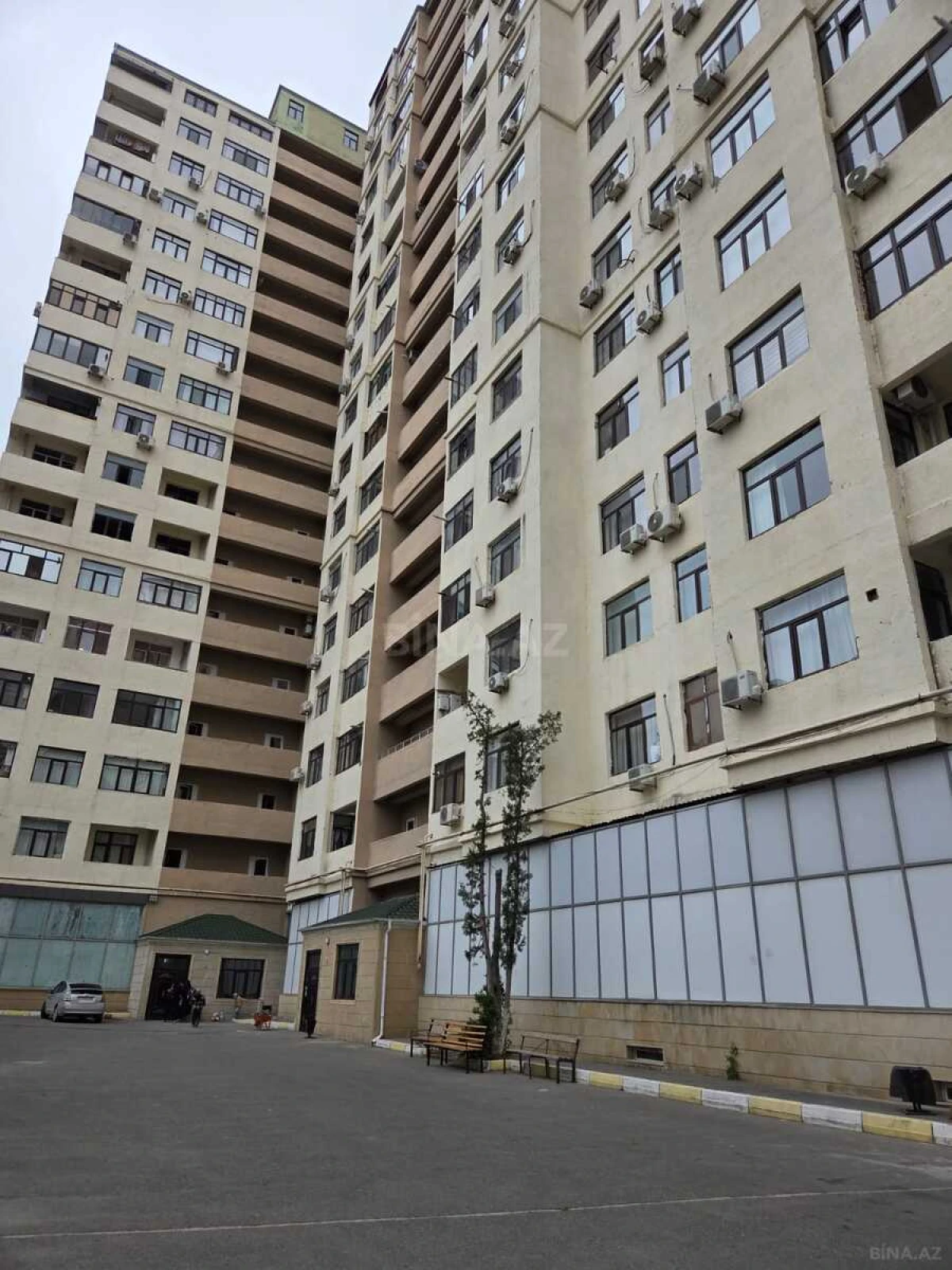 Satılır 2 otaqlı mənzil 69 m²