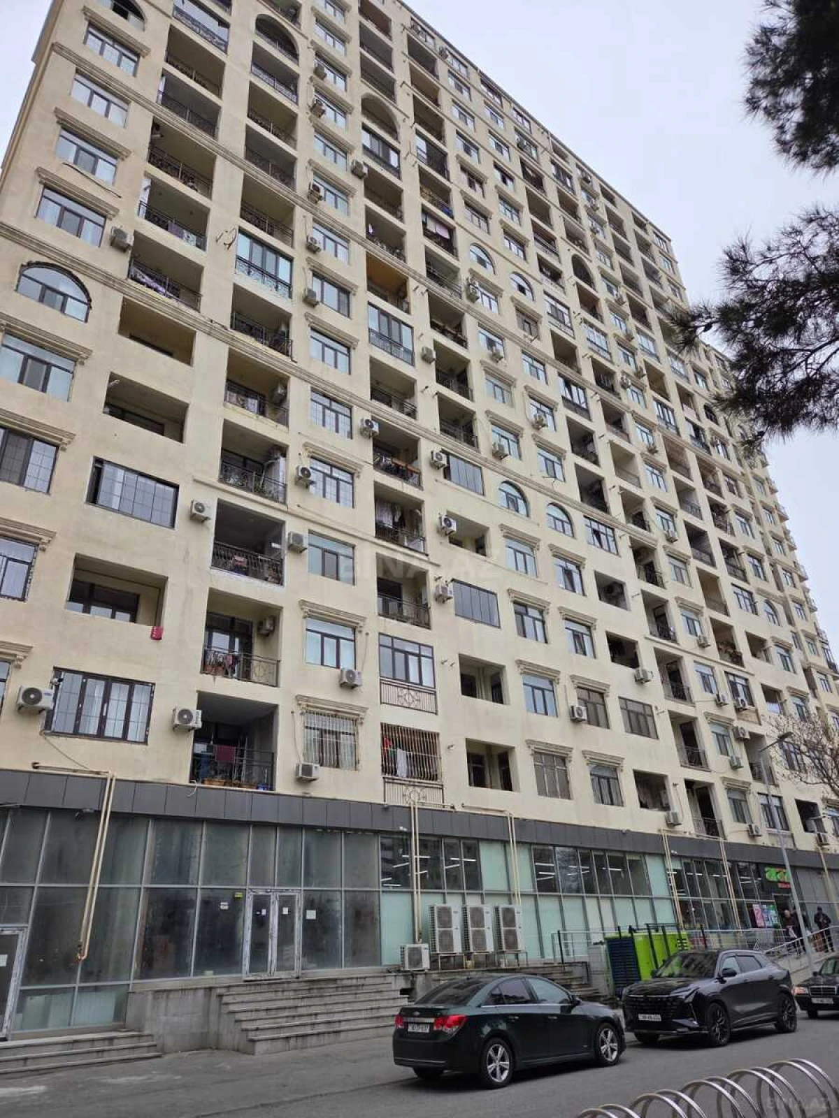 Satılır 2 otaqlı mənzil 69 m²