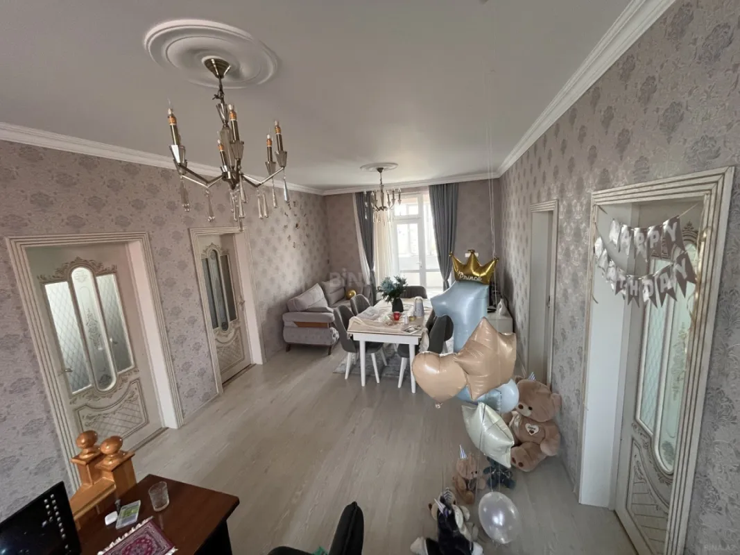 Satılır 6 otaqlı həyət evi 230 m²