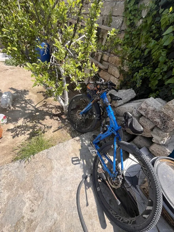 Satılır 6 otaqlı həyət evi 230 m²