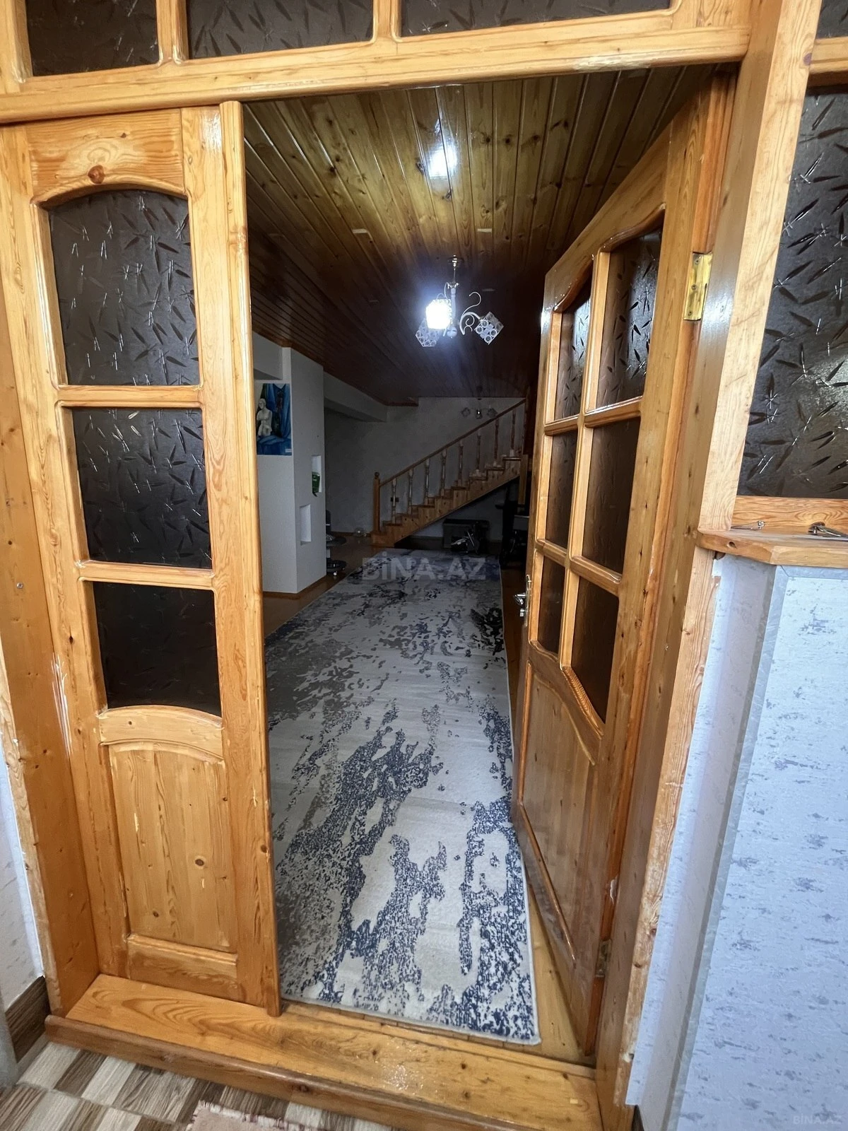 Satılır 6 otaqlı həyət evi 230 m²