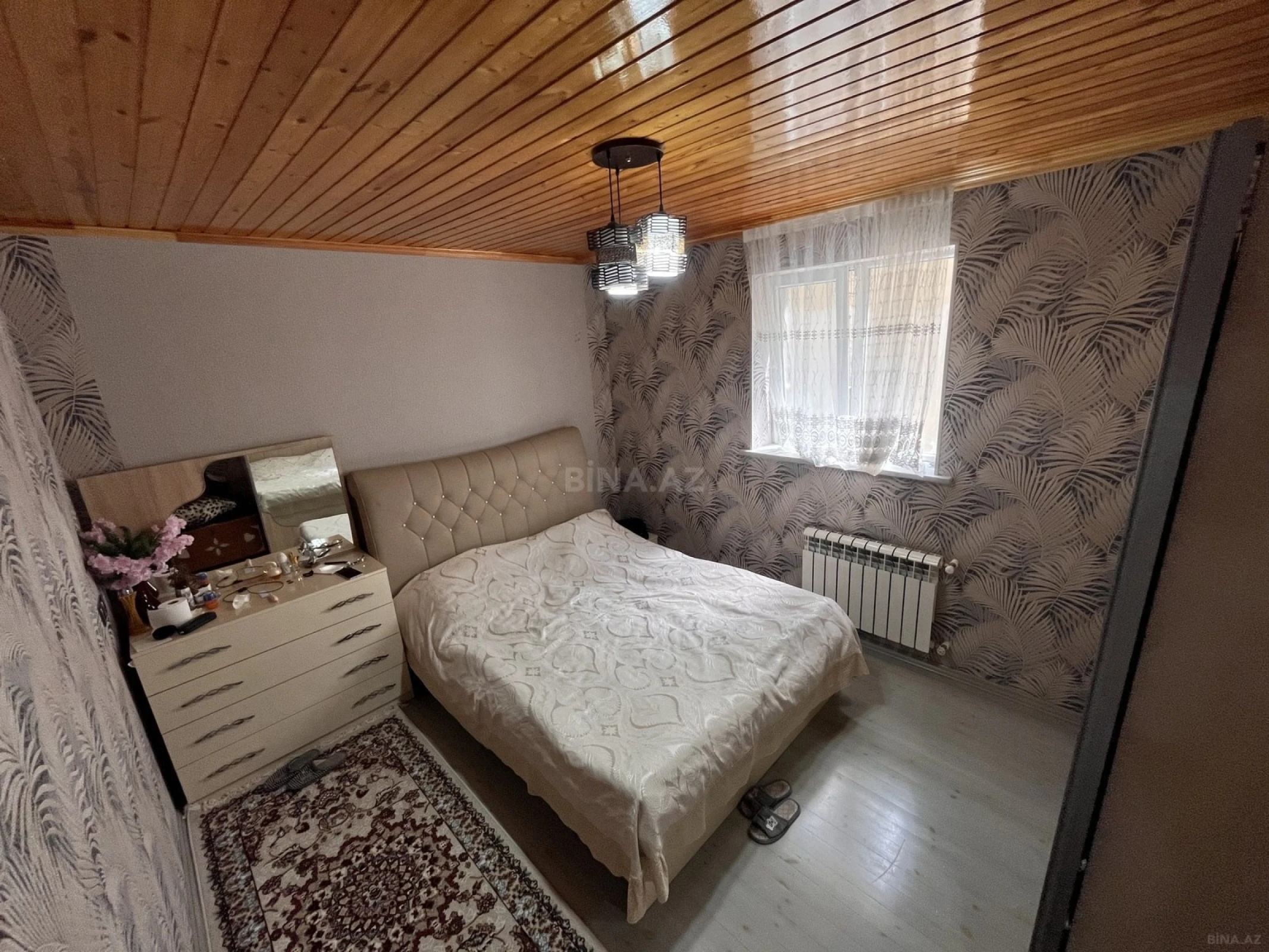 Satılır 6 otaqlı həyət evi 230 m²