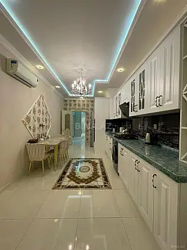 Satılır 3 otaqlı mənzil 164 m²