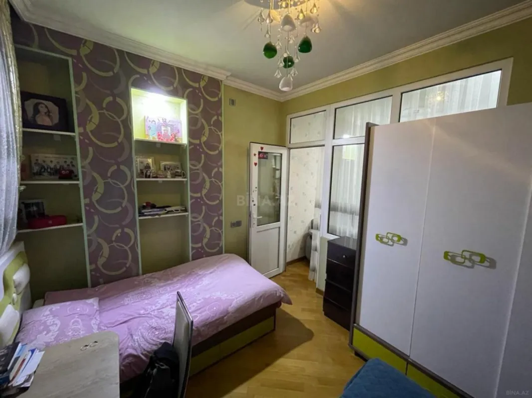 Satılır 3 otaqlı mənzil 104 m²
