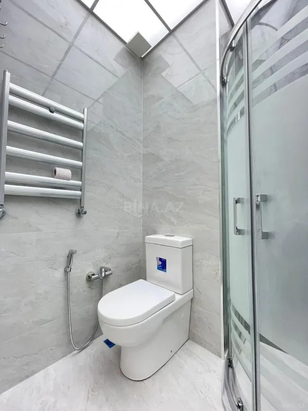 Kirayə verilir 2 otaqlı mənzil 70 m²