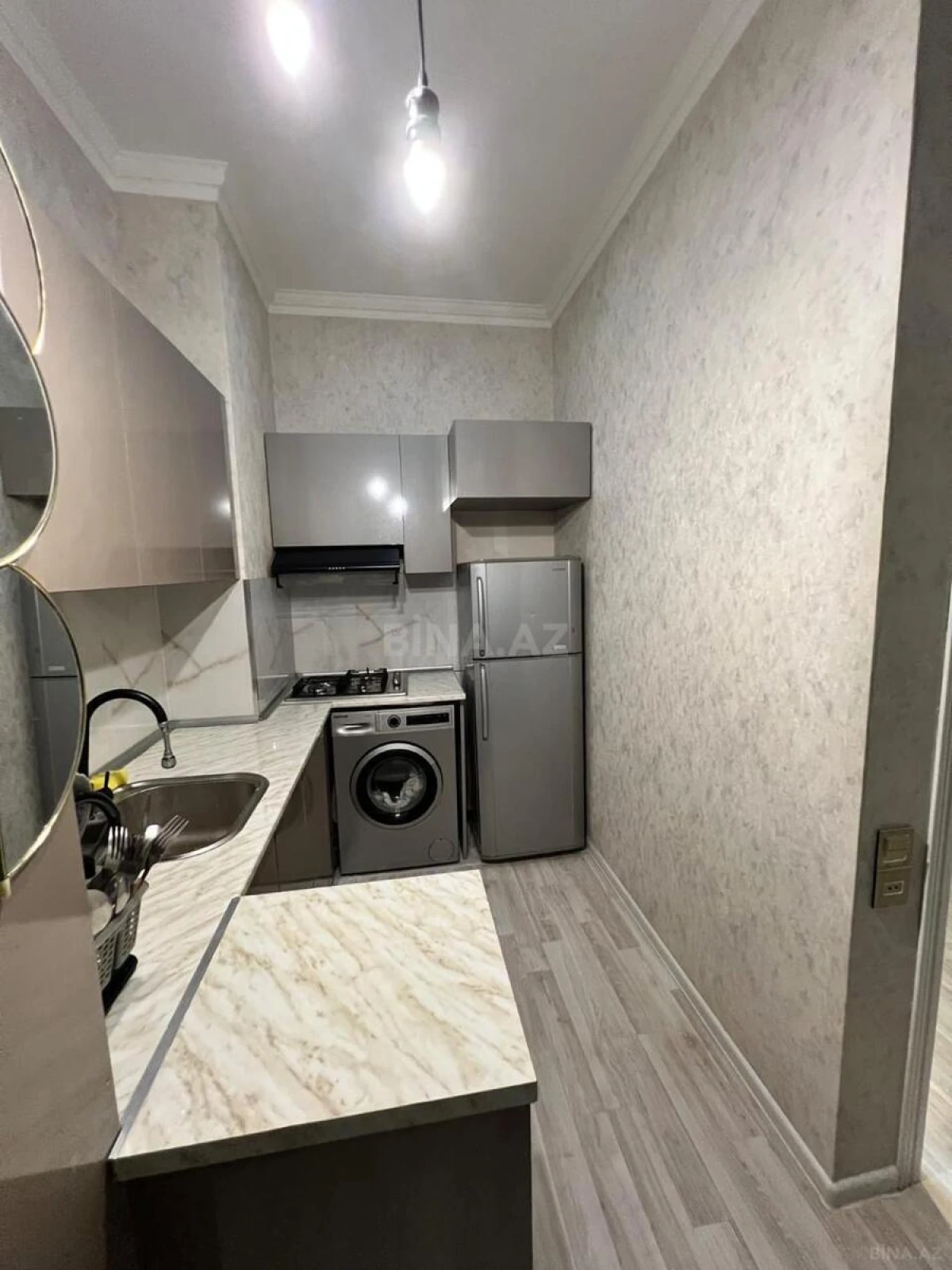 Kirayə verilir 2 otaqlı mənzil 65 m²