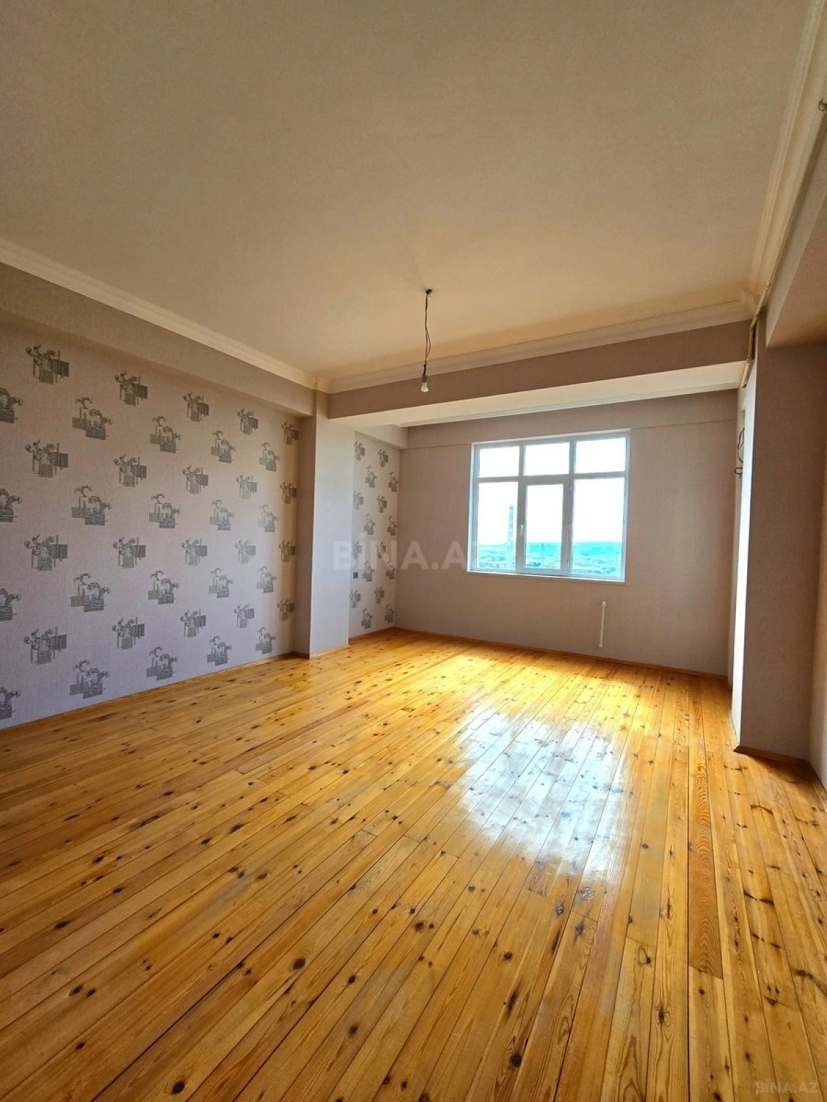Satılır 2 otaqlı mənzil 75 m²