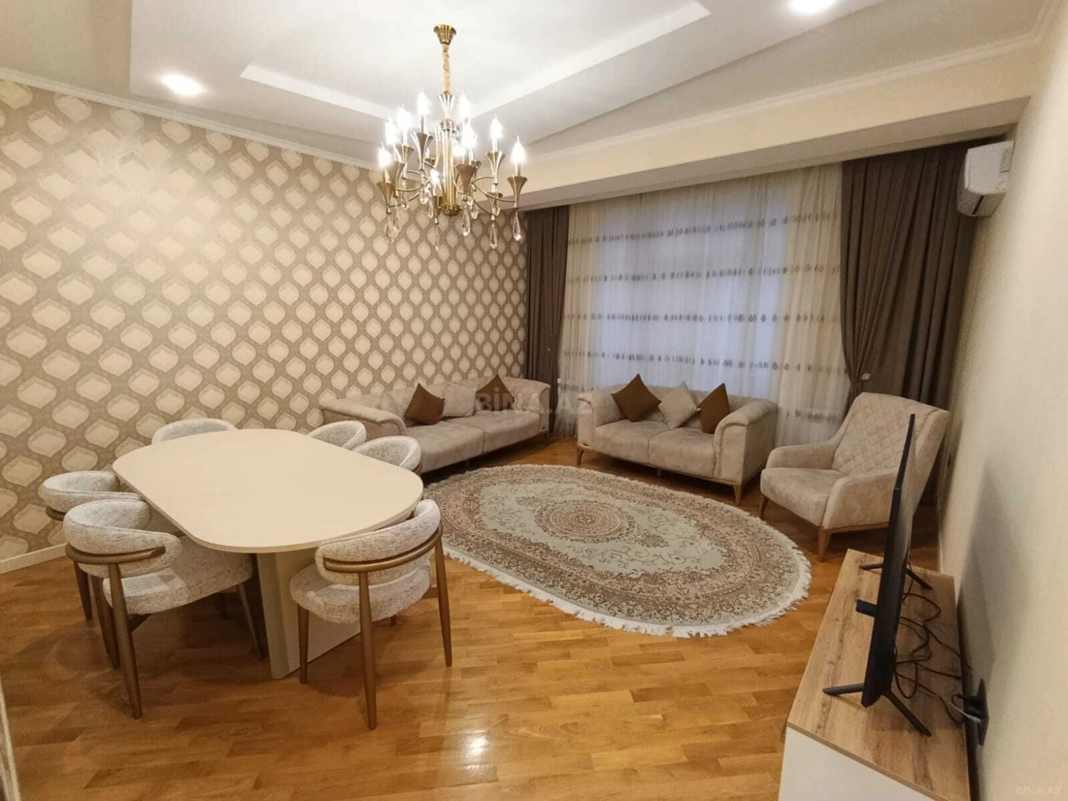 Satılır 3 otaqlı mənzil 127.4 m²