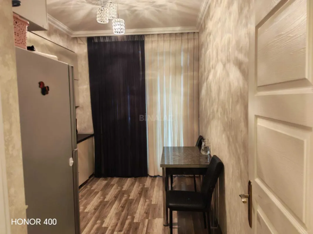Satılır 2 otaqlı mənzil 74.4 m²