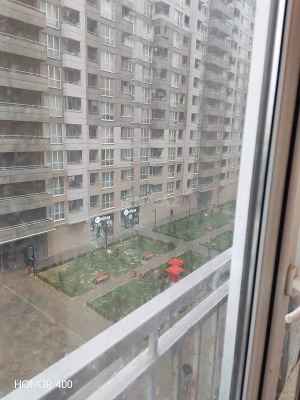 Satılır 2 otaqlı mənzil 74.4 m²