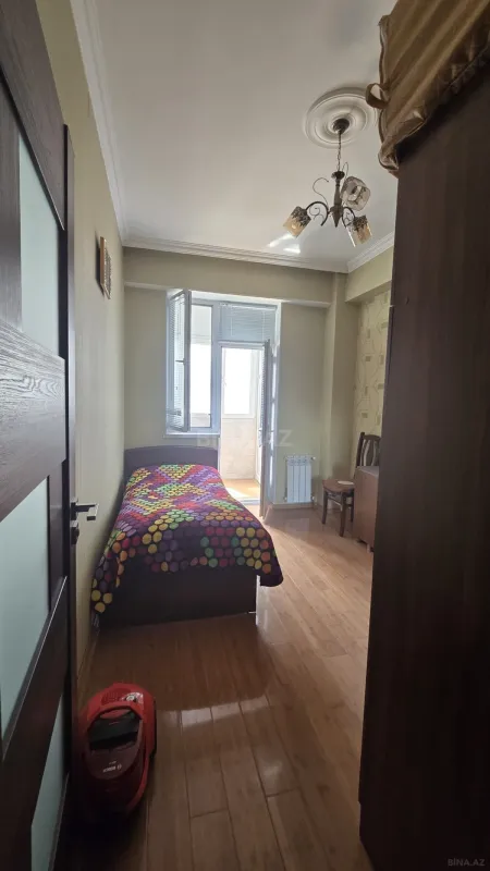 Satılır 3 otaqlı mənzil 83 m²
