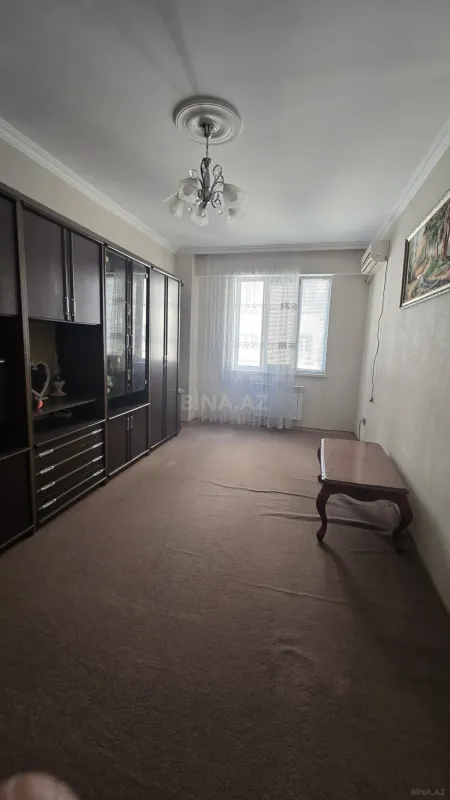 Satılır 3 otaqlı mənzil 83 m²