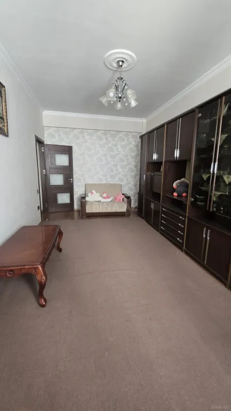 Satılır 3 otaqlı mənzil 83 m²