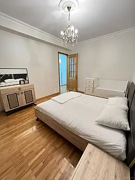 Kirayə verilir 3 otaqlı mənzil 120 m²