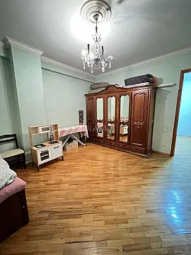Kirayə verilir 3 otaqlı mənzil 120 m²