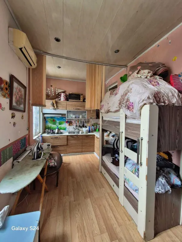 Satılır obyekt 212 m²