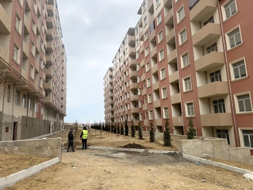 Satılır 2 otaqlı mənzil 49.5 m²