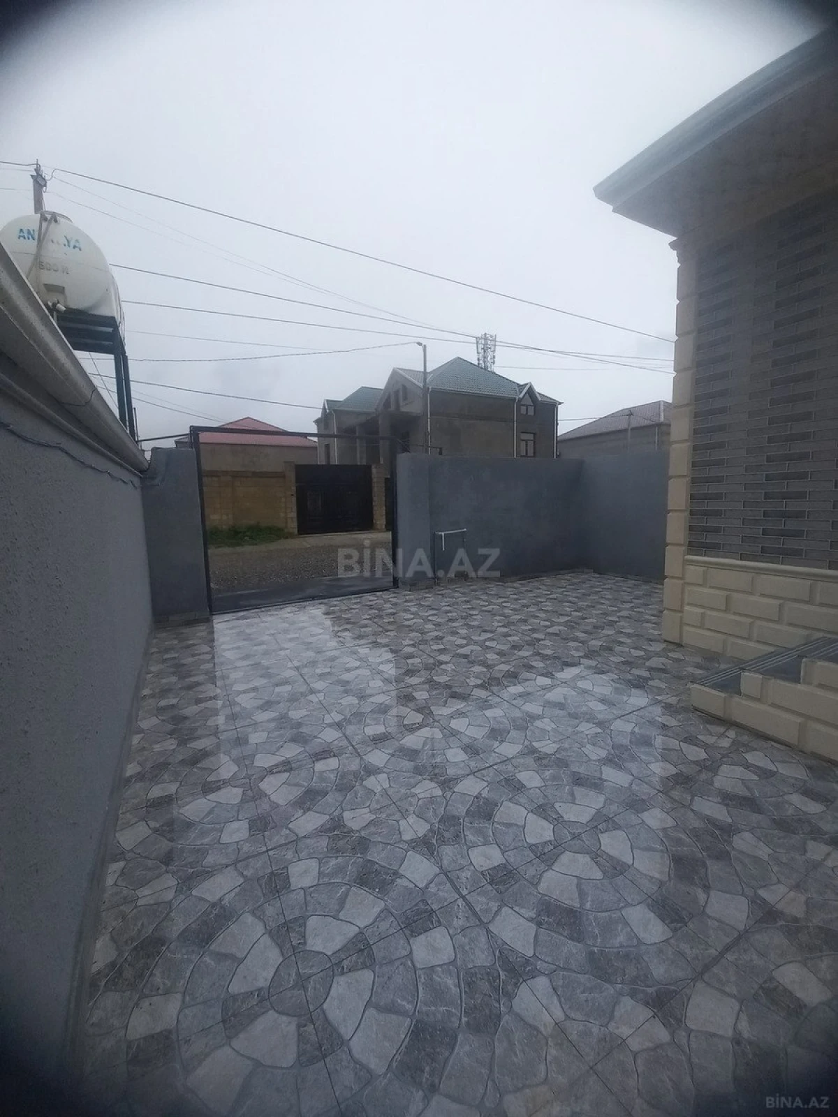 Satılır 4 otaqlı həyət evi 80 m²