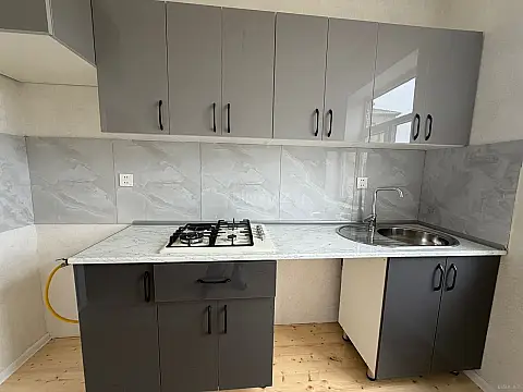 Satılır 2 otaqlı həyət evi 65 m²