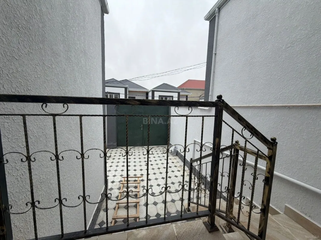 Satılır 2 otaqlı həyət evi 65 m²