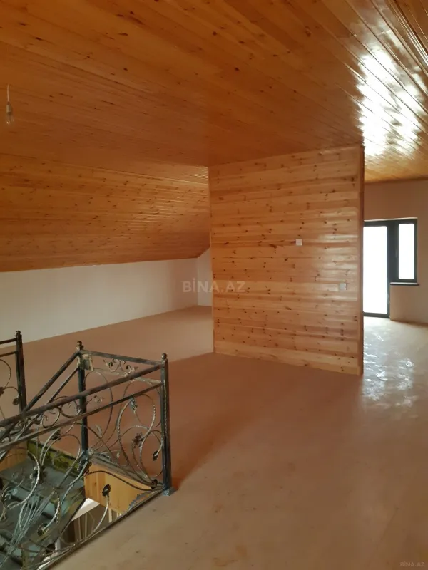 Satılır 4 otaqlı həyət evi 200 m²