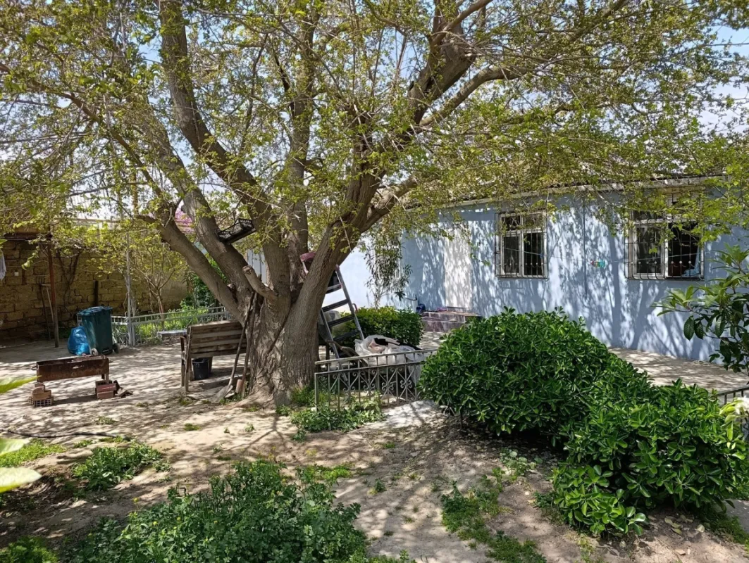 Satılır 4 otaqlı həyət evi 83 m²