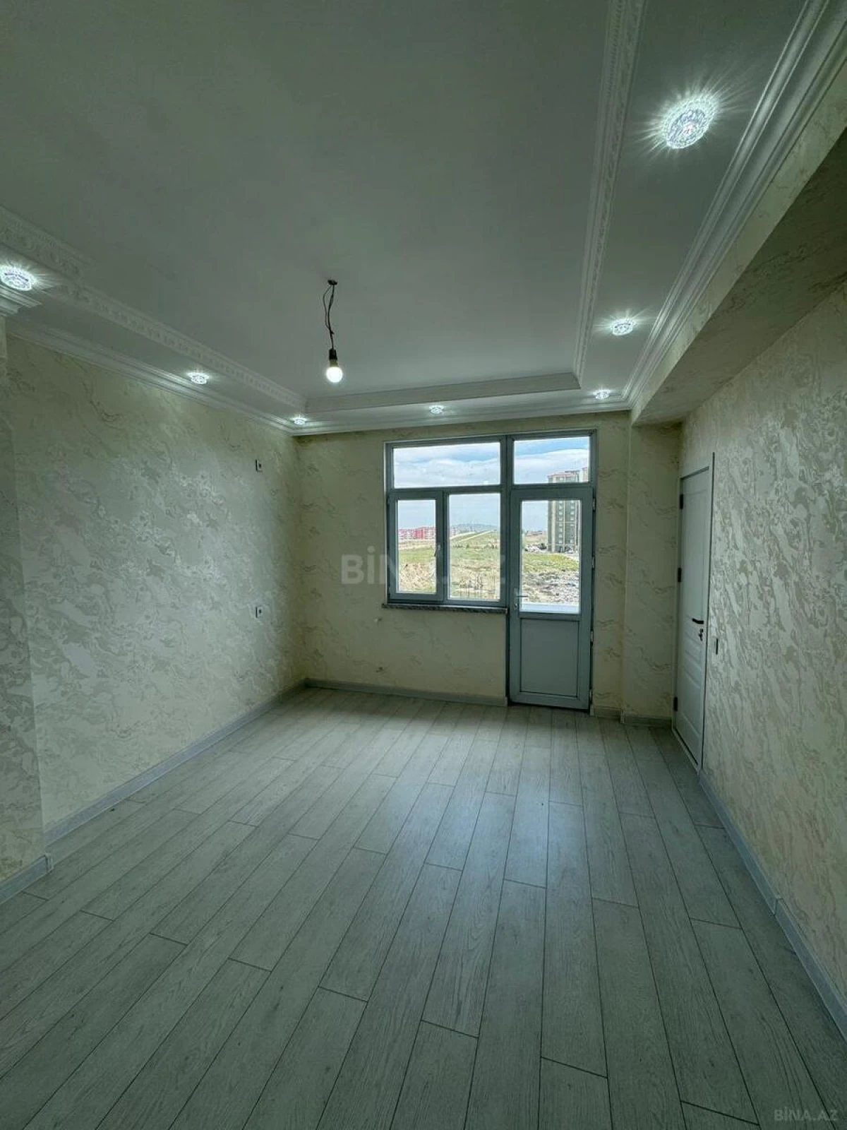 Satılır 2 otaqlı mənzil 44 m²