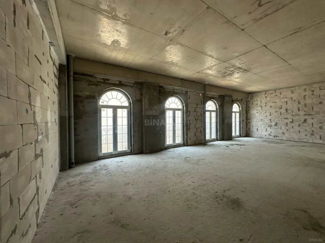 Satılır 3 otaqlı mənzil 105 m²