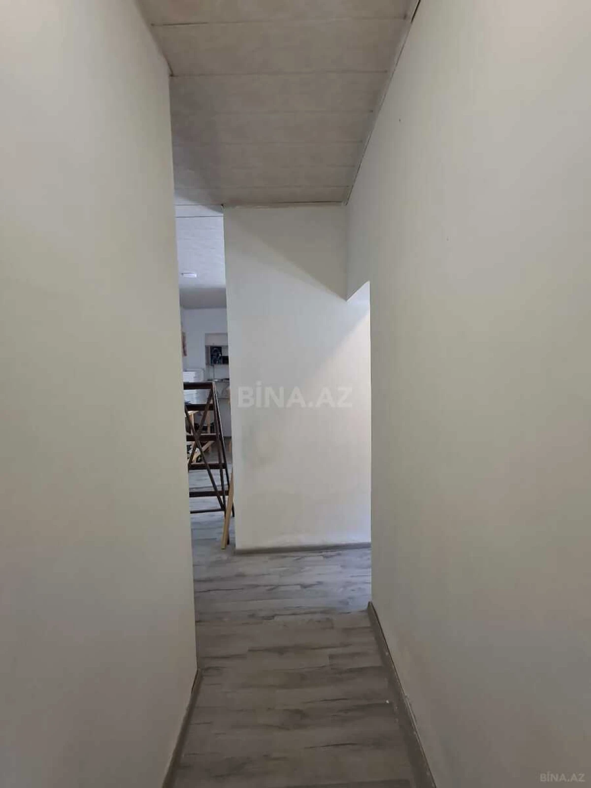 Satılır 5 otaqlı həyət evi 140 m²