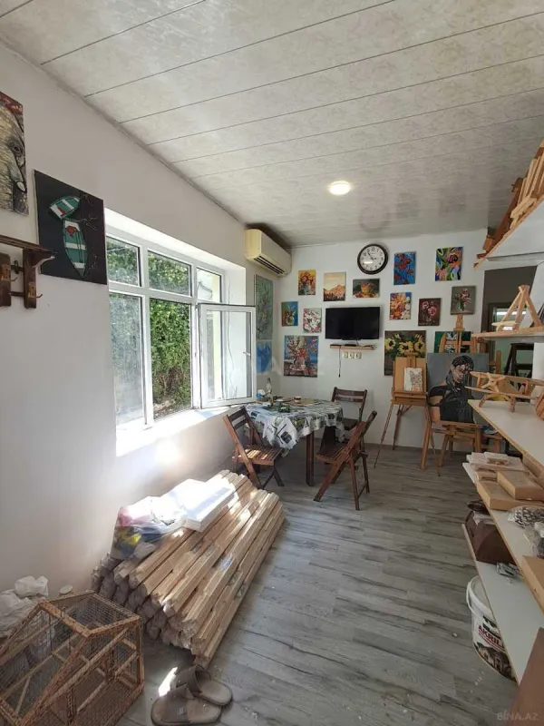 Satılır 5 otaqlı həyət evi 140 m²