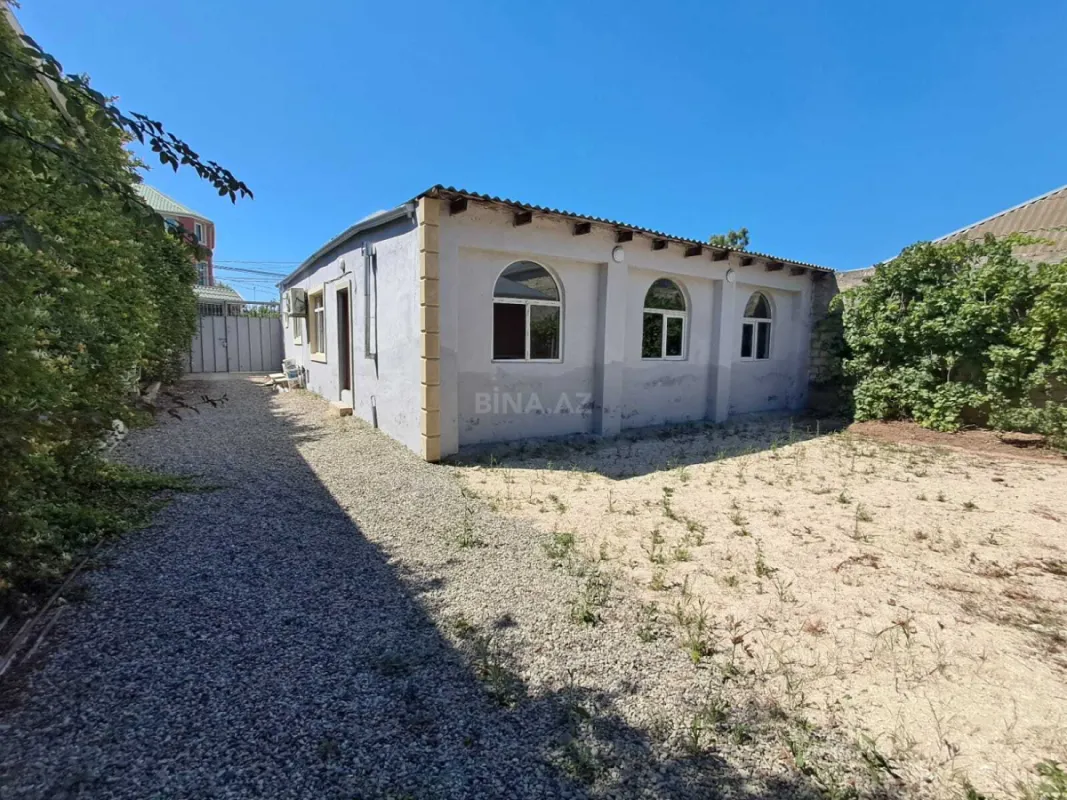 Satılır 5 otaqlı həyət evi 140 m²