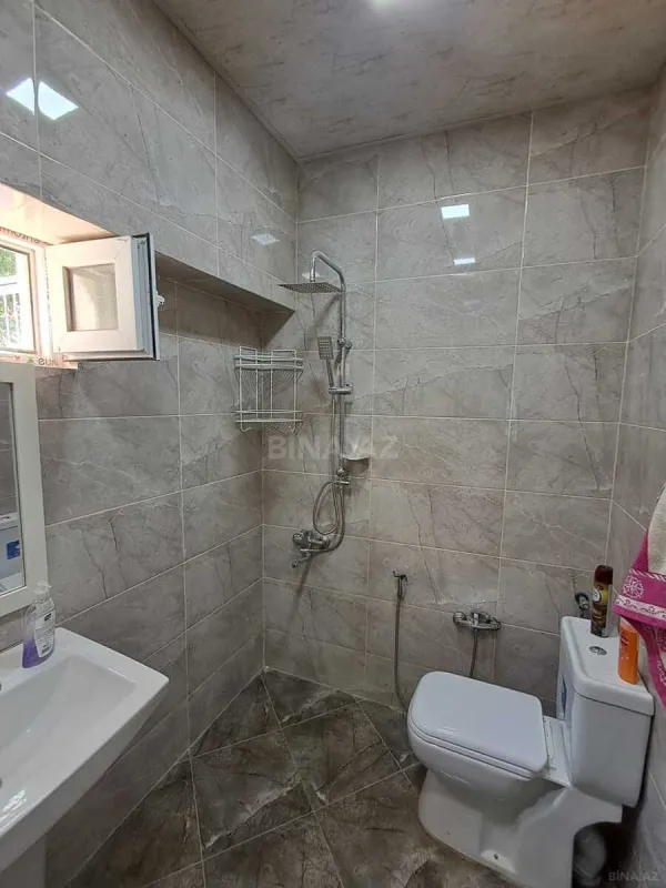 Satılır 5 otaqlı həyət evi 140 m²