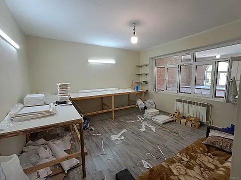 Satılır 5 otaqlı həyət evi 140 m²