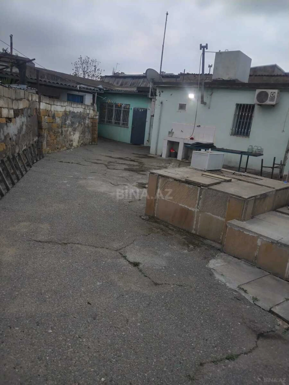Satılır 5 otaqlı həyət evi 170 m²