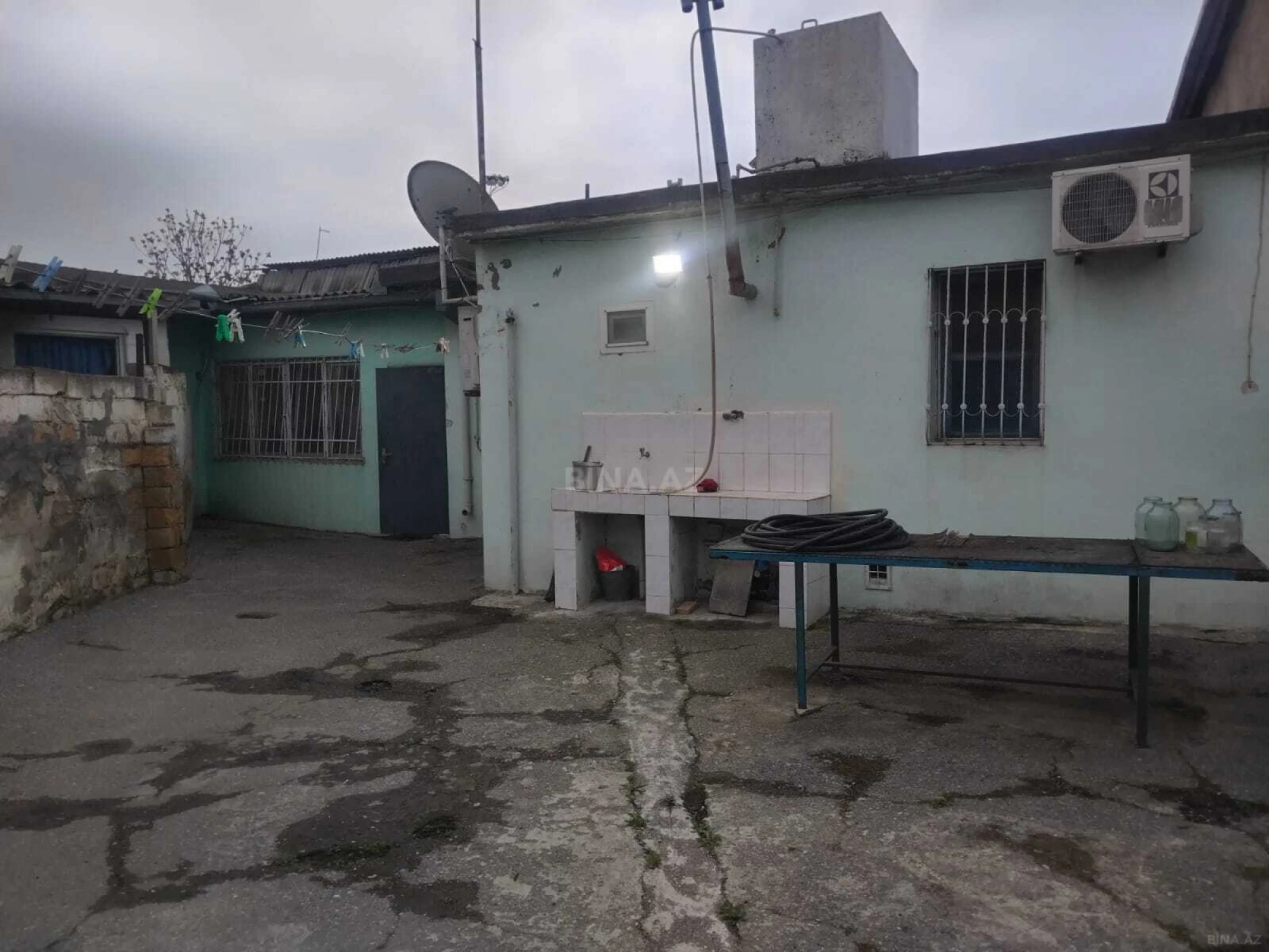Satılır 5 otaqlı həyət evi 170 m²