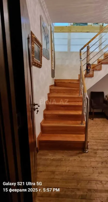 Satılır 5 otaqlı həyət evi 226 m²