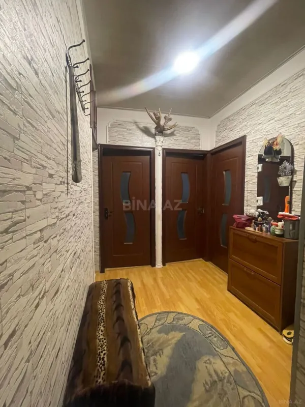 Satılır 4 otaqlı mənzil 90 m²
