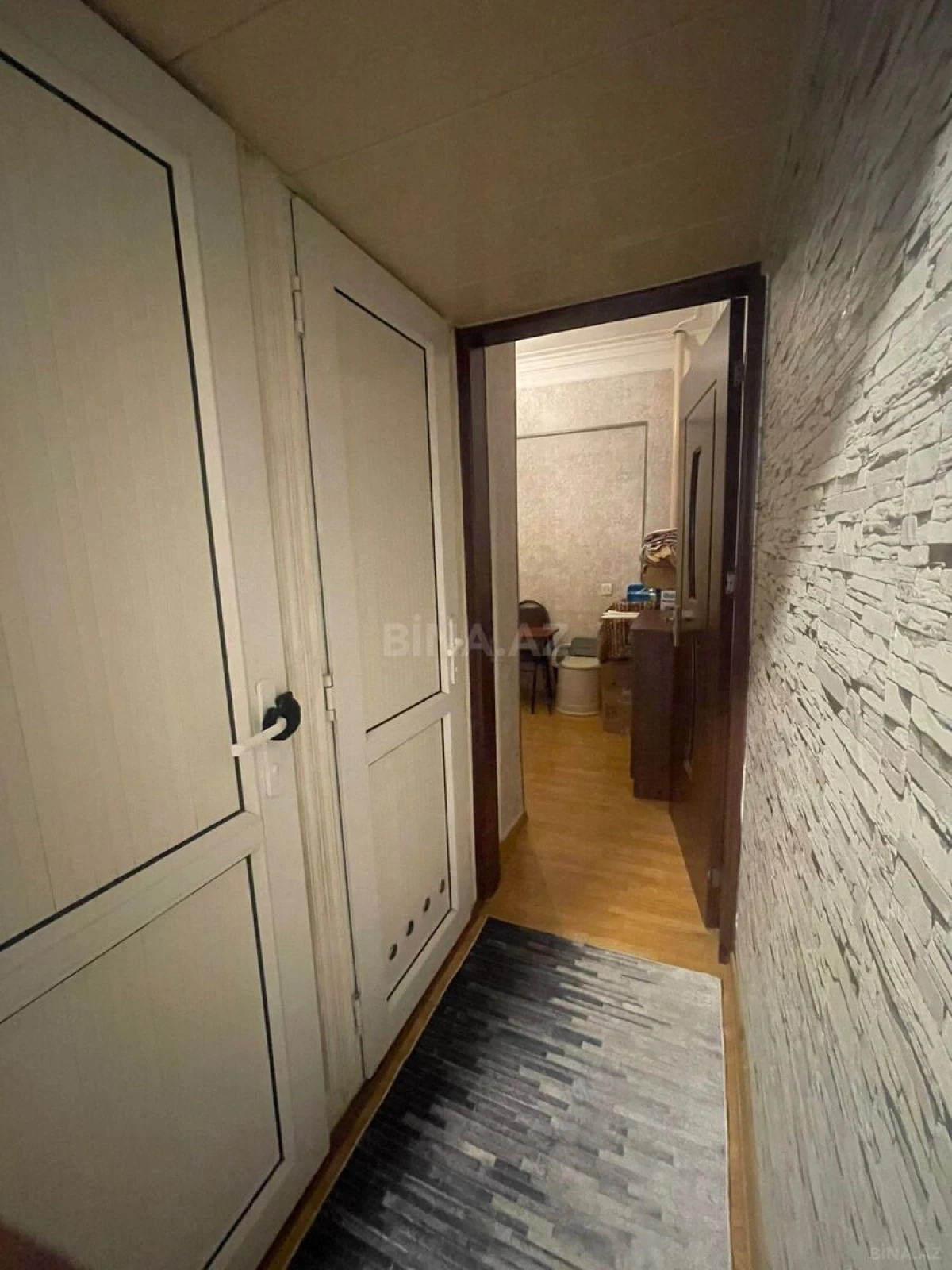 Satılır 4 otaqlı mənzil 90 m²