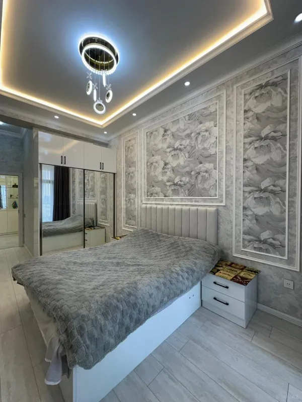 Satılır 2 otaqlı mənzil 67 m²