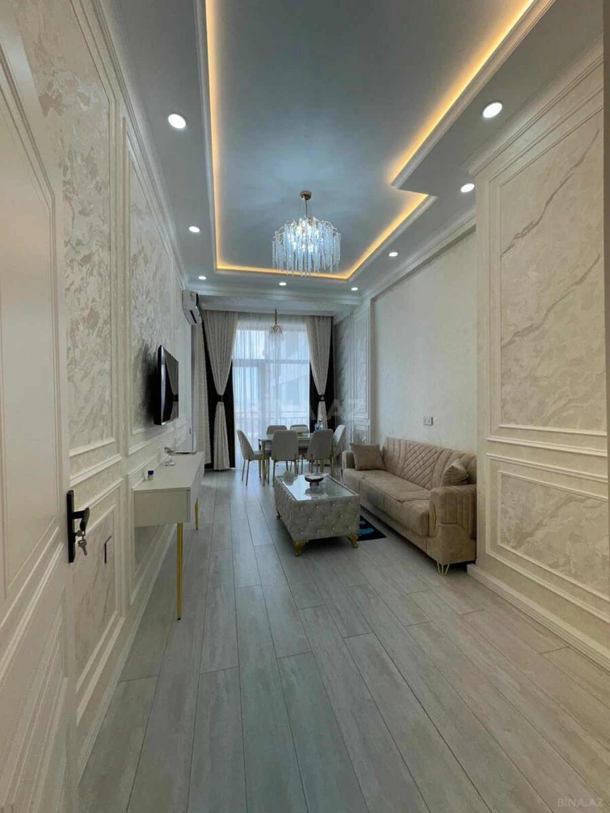 Satılır 2 otaqlı mənzil 67 m²