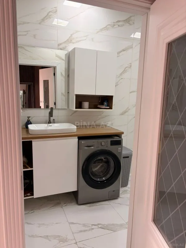 Kirayə verilir 2 otaqlı mənzil 75 m²