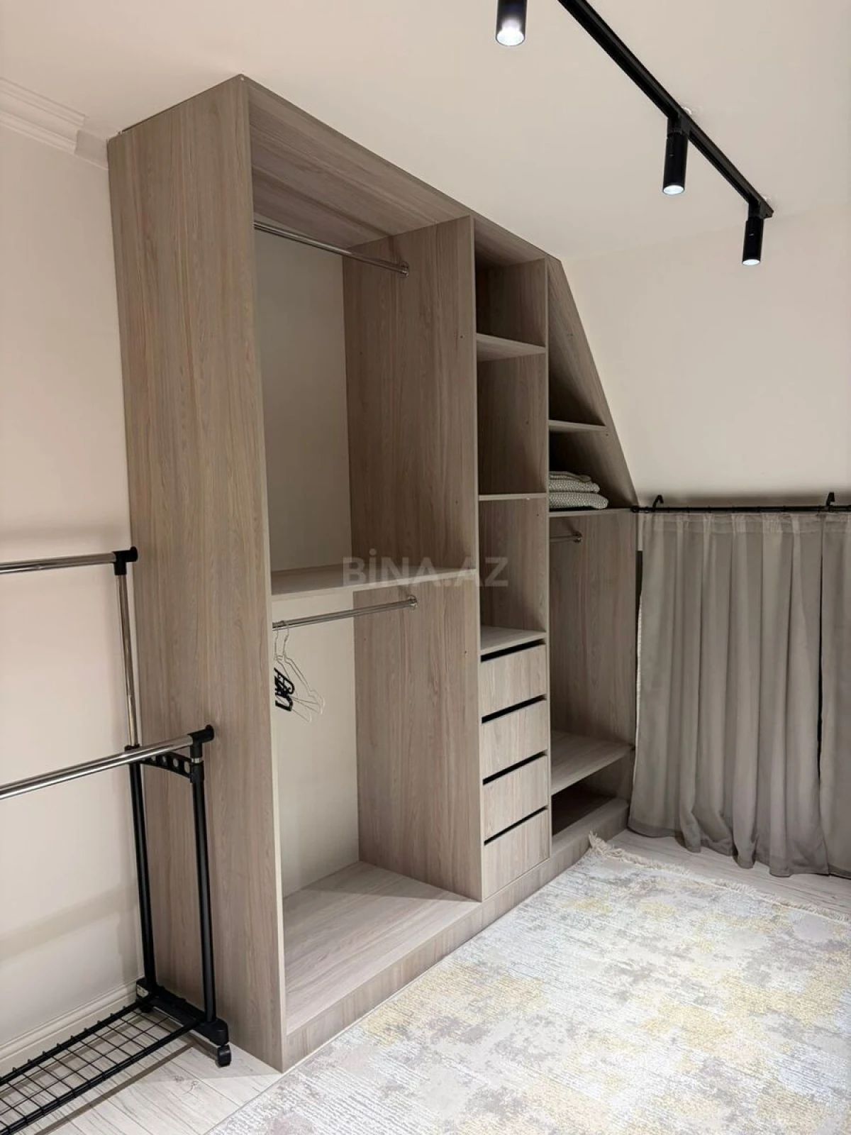 Kirayə verilir 2 otaqlı mənzil 75 m²