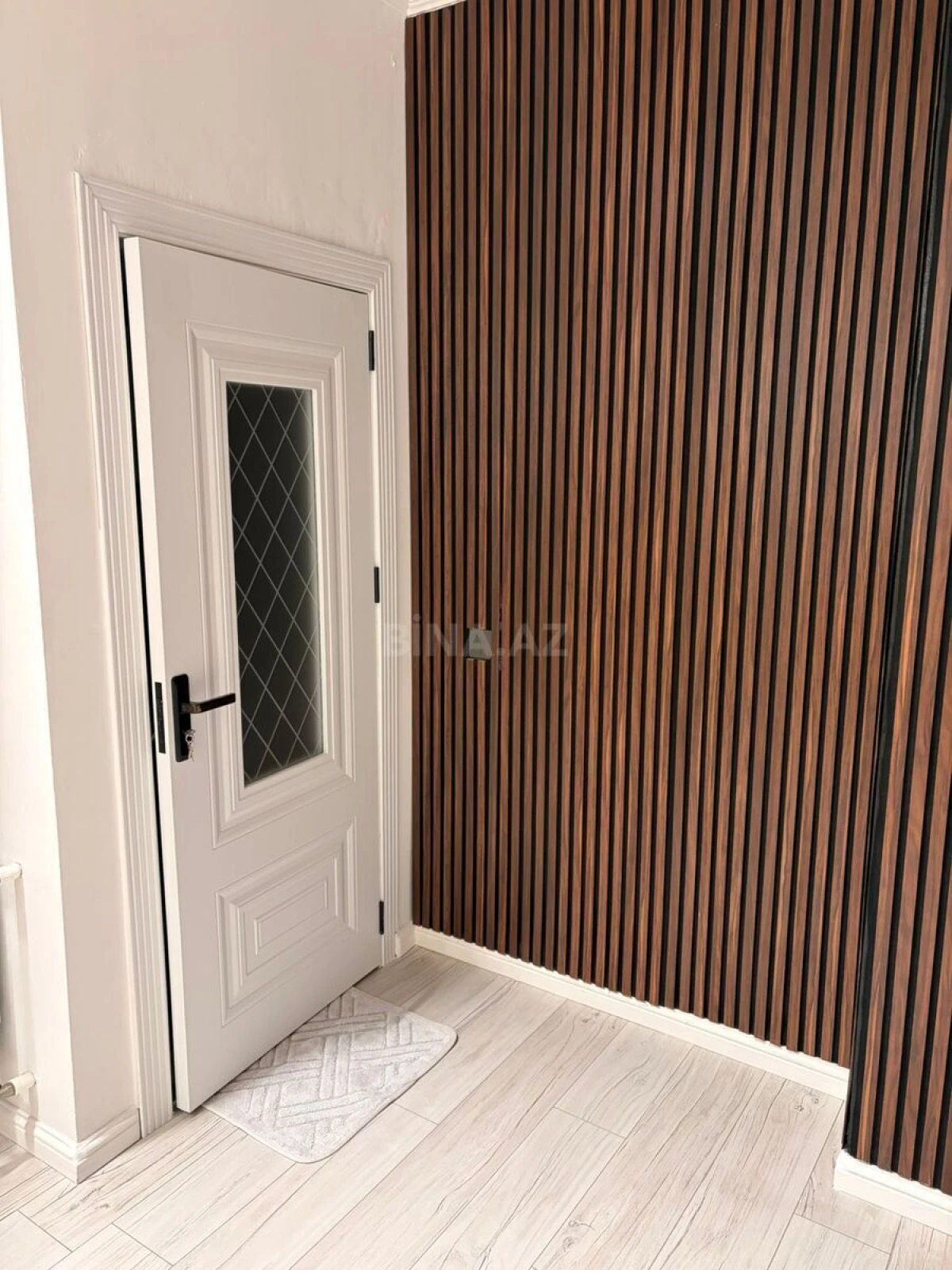 Kirayə verilir 2 otaqlı mənzil 75 m²