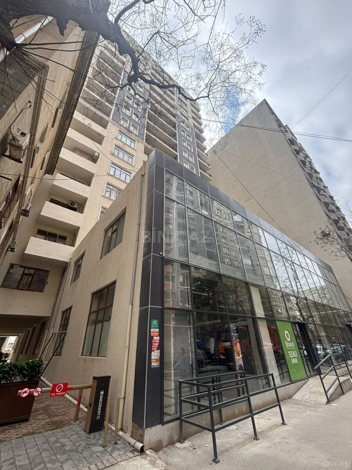 Kirayə verilir 3 otaqlı mənzil 120 m²