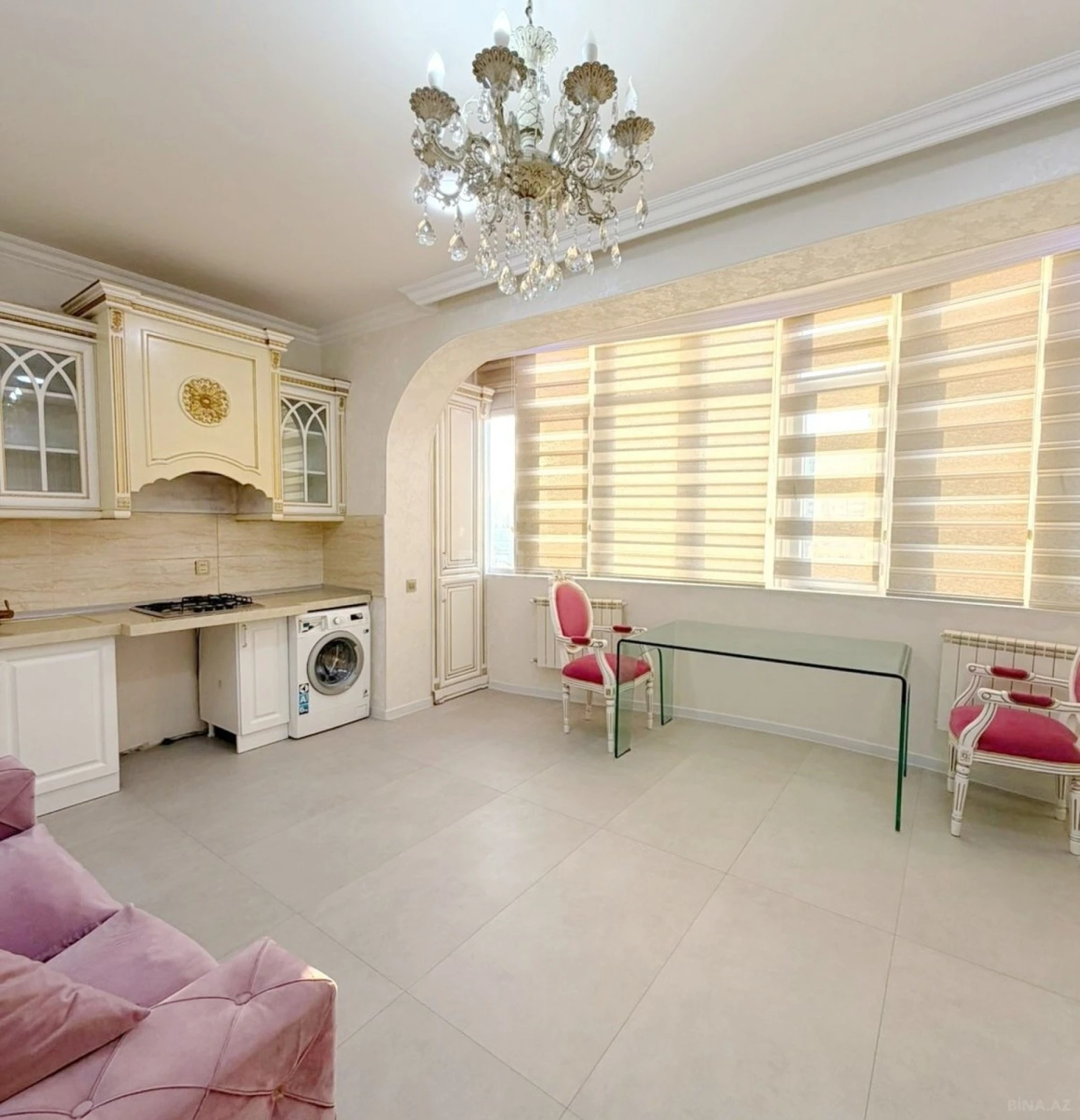 Kirayə verilir 3 otaqlı mənzil 142 m²