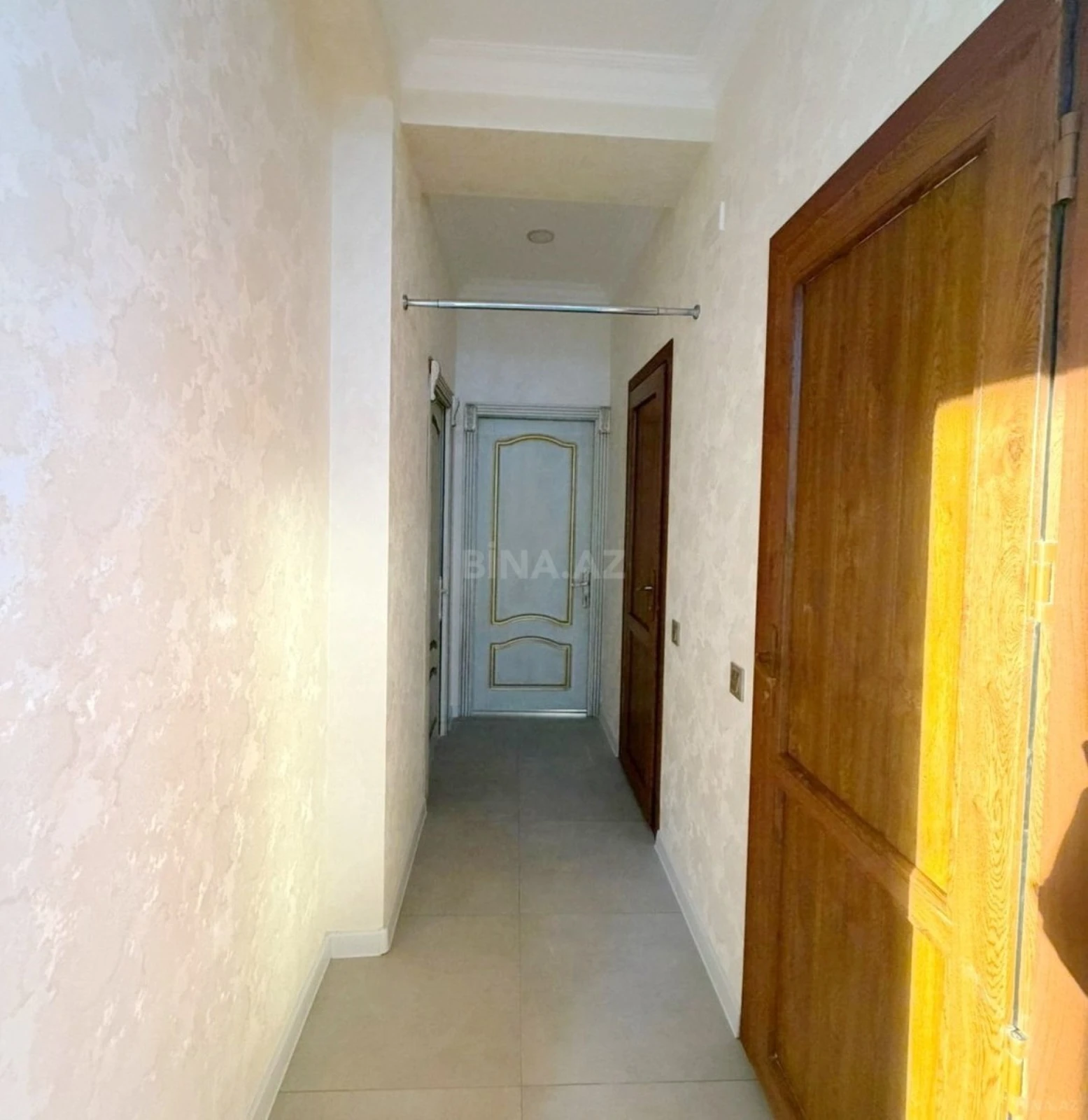 Kirayə verilir 3 otaqlı mənzil 142 m²